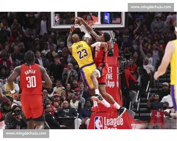 火箭对阵湖人全场录像解析青春冲击与巨星博弈的经典一战精彩回顾